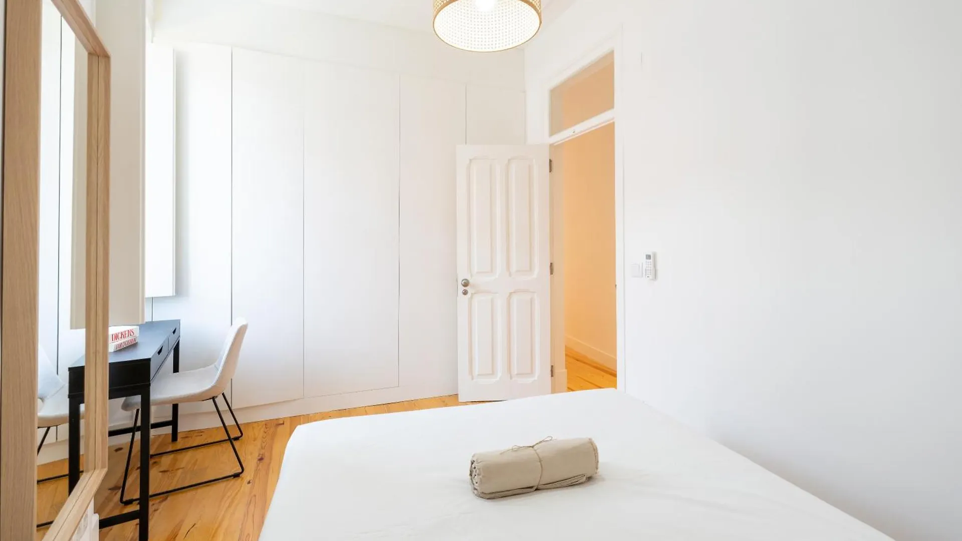 Sunny Lisbon Apartments By Soulplaces 0*,